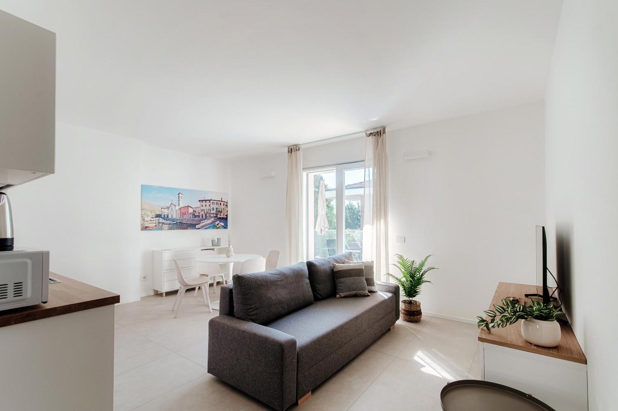 Lario Suite Apartments By Quokka 360 - With Parking Next To Como City Eksteriør billede