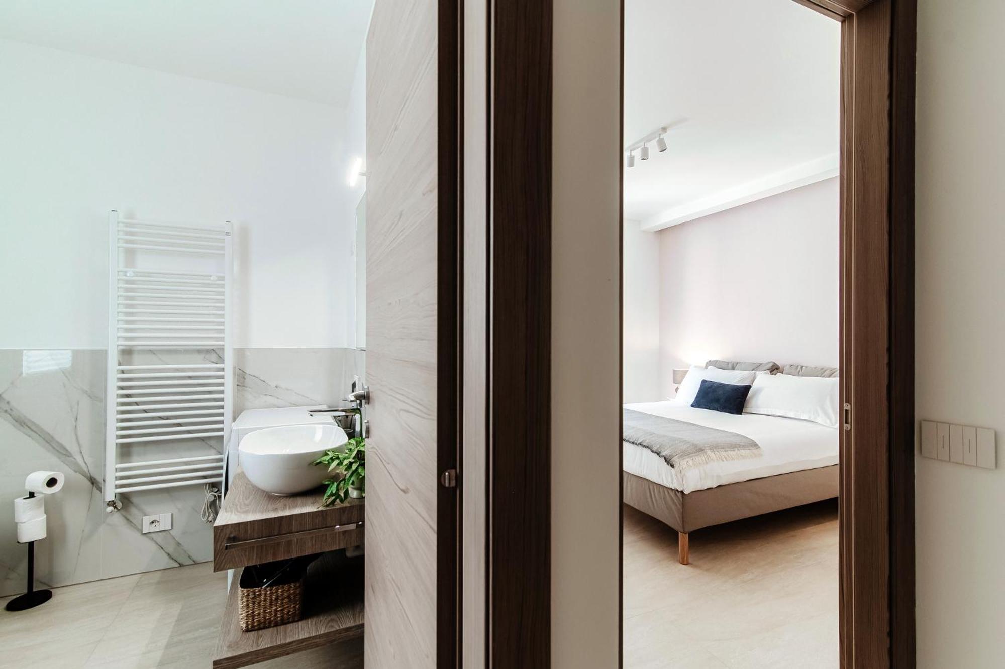 Lario Suite Apartments By Quokka 360 - With Parking Next To Como City Eksteriør billede