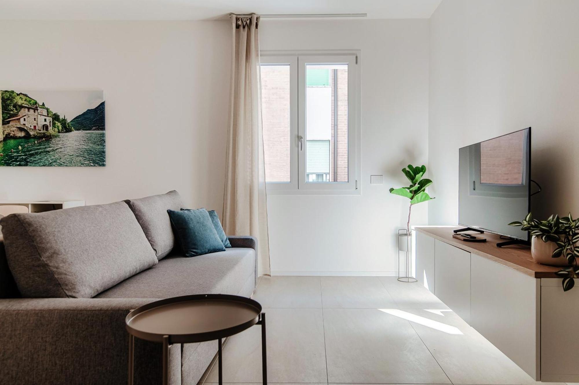 Lario Suite Apartments By Quokka 360 - With Parking Next To Como City Eksteriør billede