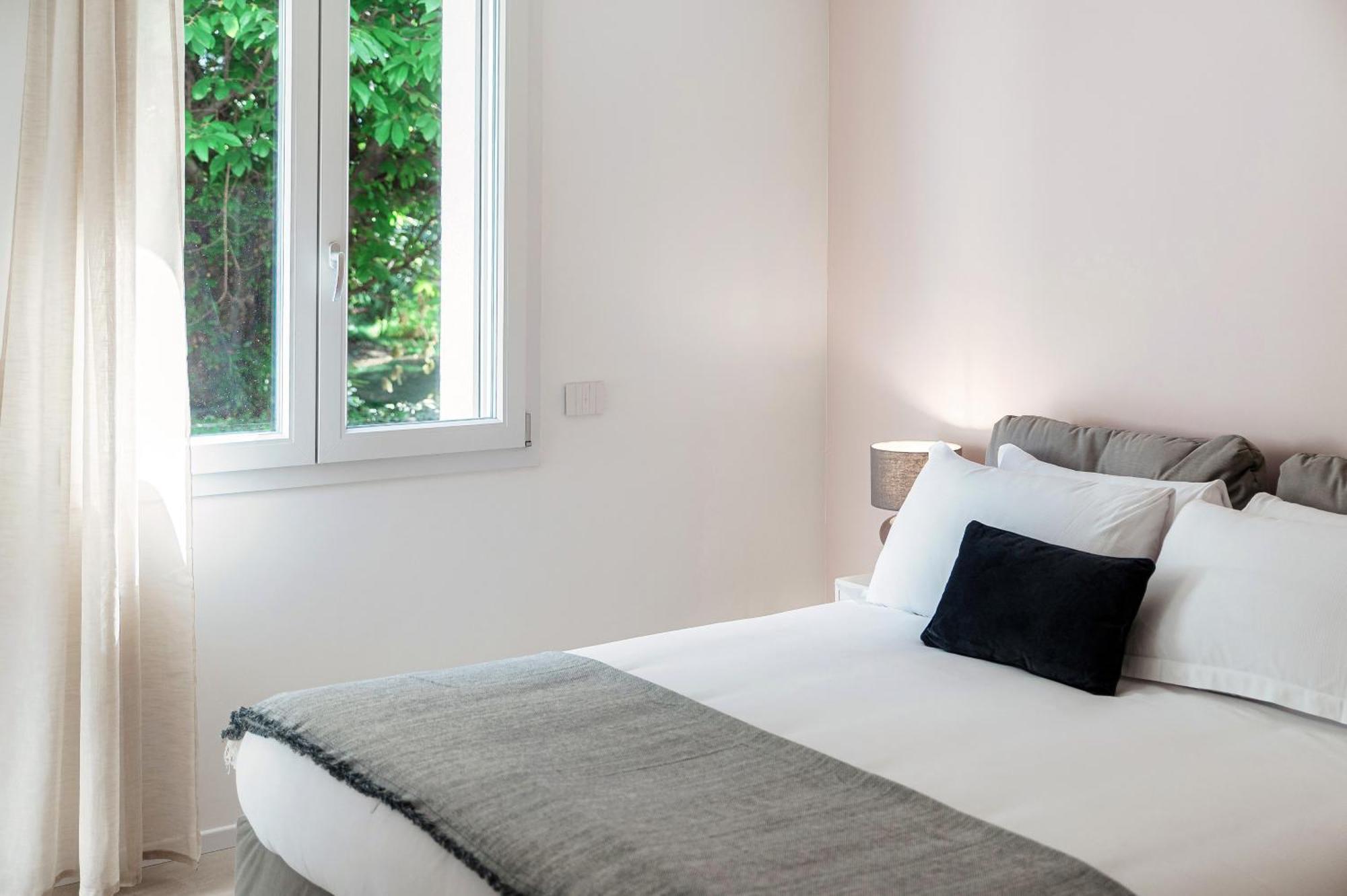 Lario Suite Apartments By Quokka 360 - With Parking Next To Como City Eksteriør billede