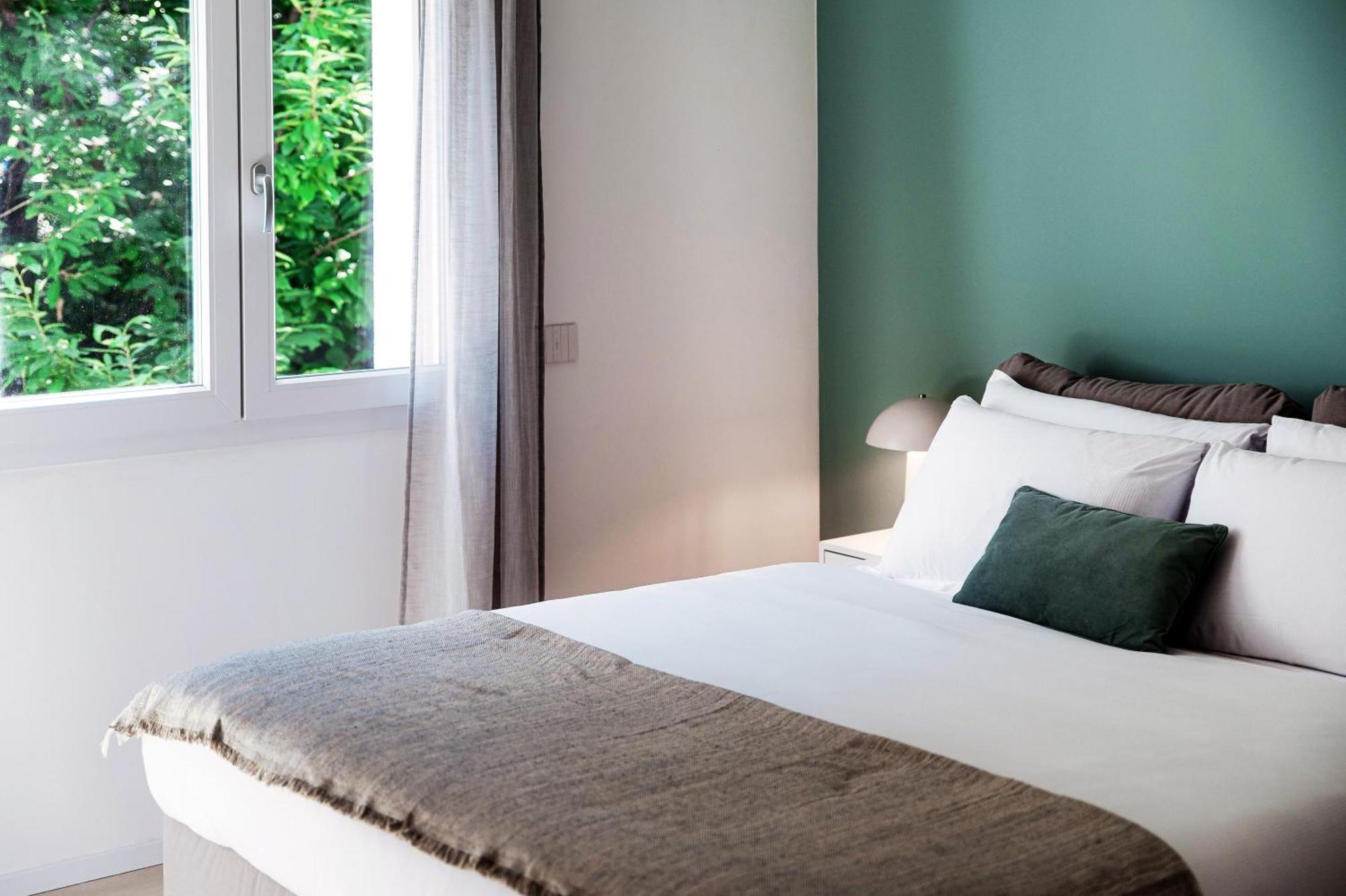 Lario Suite Apartments By Quokka 360 - With Parking Next To Como City Eksteriør billede