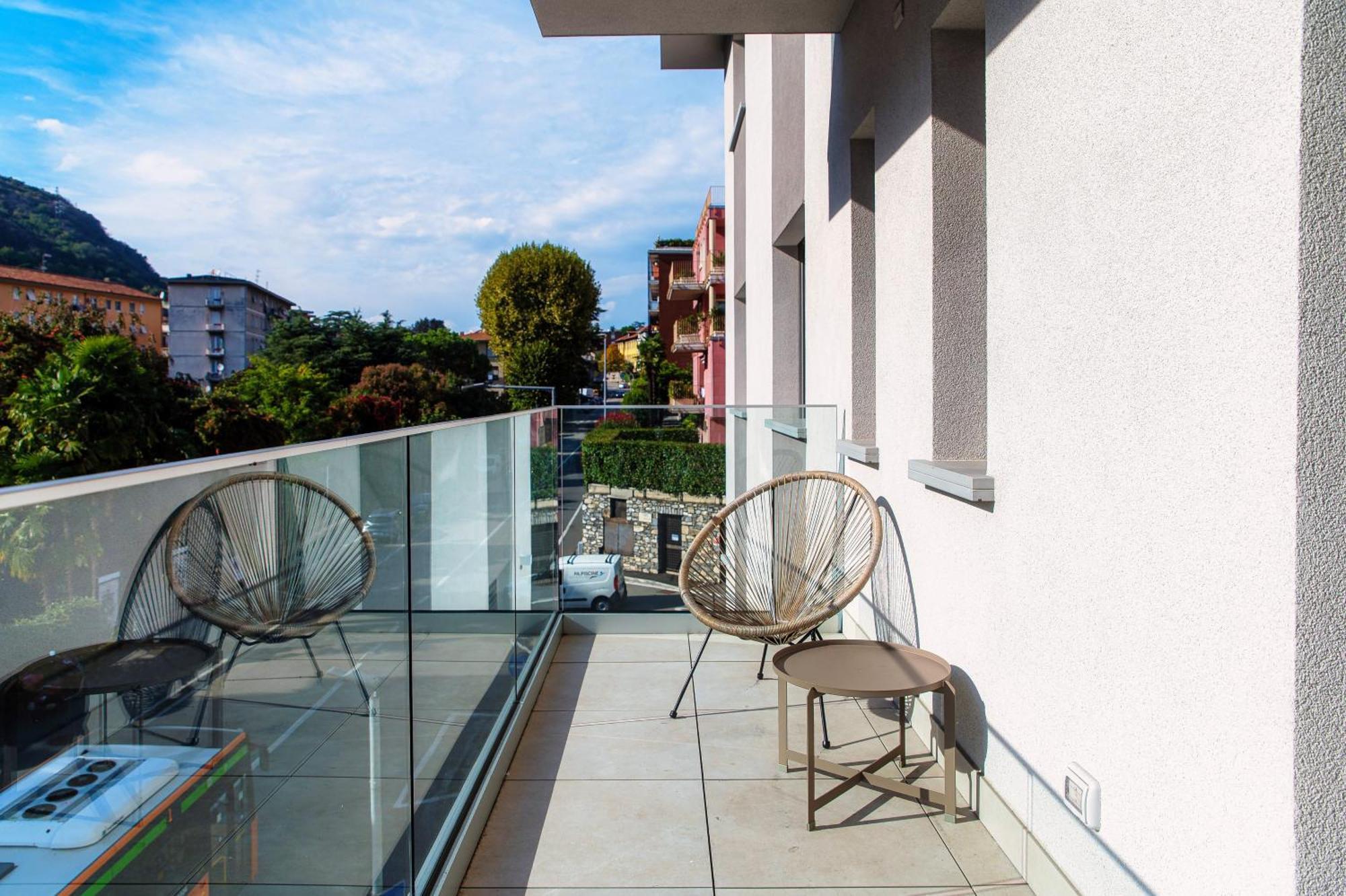 Lario Suite Apartments By Quokka 360 - With Parking Next To Como City Eksteriør billede